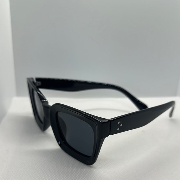 Chic Black Square Frame Sunglasses - 400UV Protection - Trendy Fashion Eyewear main image 8